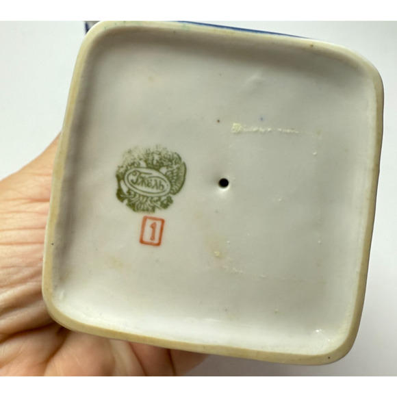 Set Vintage Gzhel Hand Painted Blue & White Porcelain Horse Candlesticks Holders - Picture 6 of 6